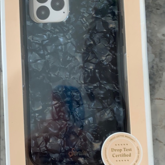 iPhone 11 Pro case - Picture 2 of 4